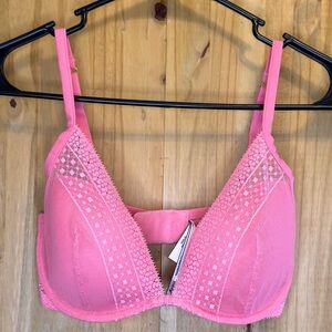 Victoria's Secret Pink Lace plunge Bra